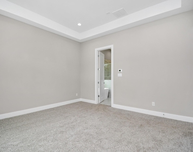 2903 Sherwood Green Lane - Photo Thumbnail 26