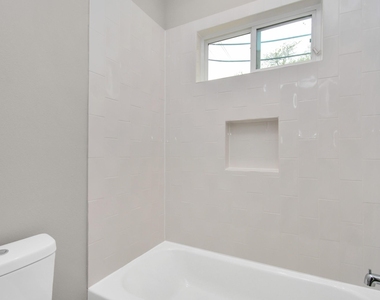 2903 Sherwood Green Lane - Photo Thumbnail 13