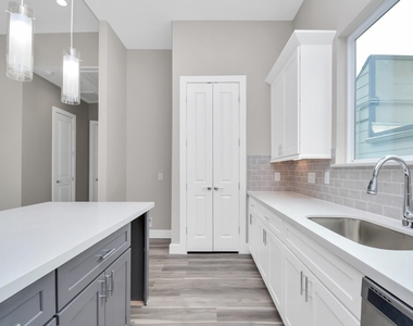 2903 Sherwood Green Lane - Photo Thumbnail 23