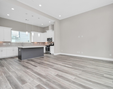 2903 Sherwood Green Lane - Photo Thumbnail 19