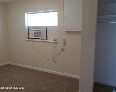 636 Hampton Drive Ne - Photo Thumbnail 13
