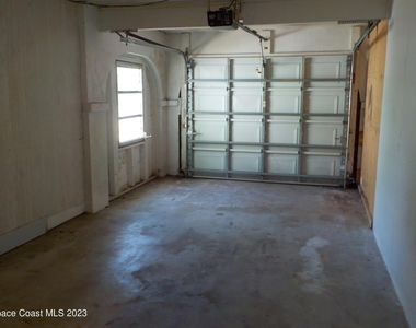 636 Hampton Drive Ne - Photo Thumbnail 14
