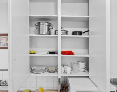 2509 Whitney Street - Photo Thumbnail 13