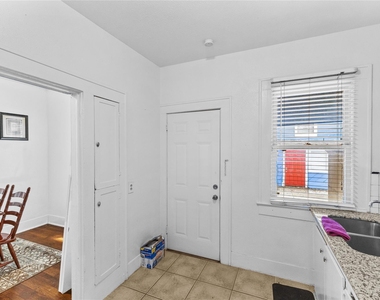 2509 Whitney Street - Photo Thumbnail 19