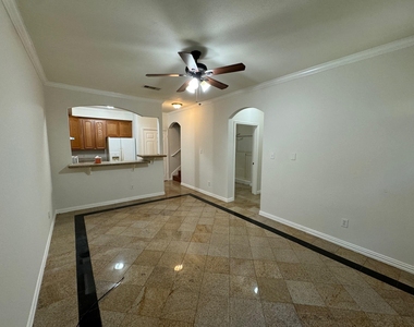 9400 Bellaire Boulevard - Photo Thumbnail 1