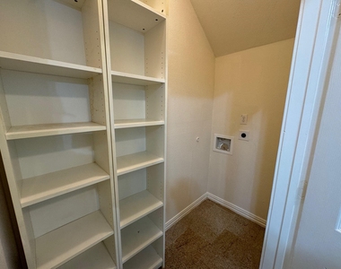 9400 Bellaire Boulevard - Photo Thumbnail 7