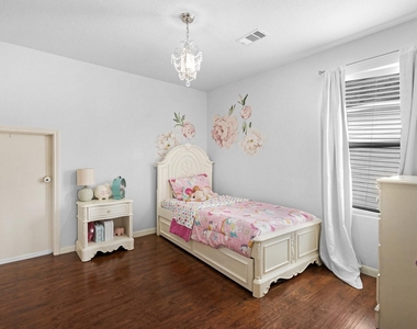 3507 Clipper Winds Way - Photo Thumbnail 12