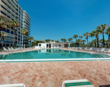 2100 N Atlantic Avenue - Photo Thumbnail 12