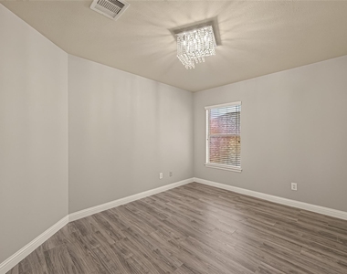 12819 Wisteria Park Drive - Photo Thumbnail 32