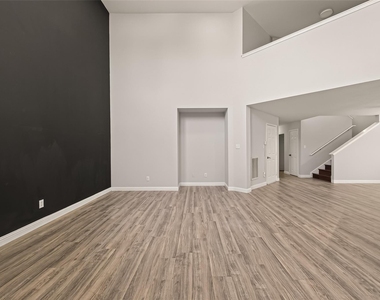 12819 Wisteria Park Drive - Photo Thumbnail 15