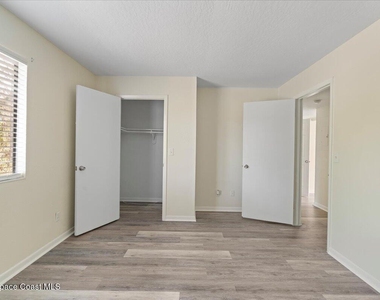 1870 Agora Circle Se - Photo Thumbnail 8