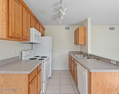 1870 Agora Circle Se - Photo Thumbnail 6