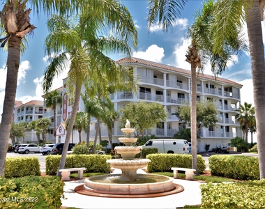 8924 Puerto Del Rio Drive - Photo Thumbnail 1