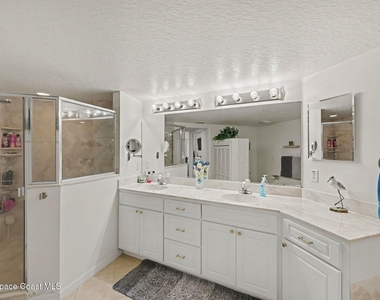 8924 Puerto Del Rio Drive - Photo Thumbnail 12