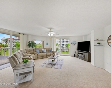 8924 Puerto Del Rio Drive - Photo Thumbnail 5