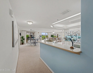 8924 Puerto Del Rio Drive - Photo Thumbnail 4