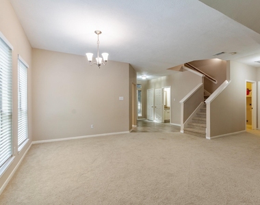 9107 Baber Drive - Photo Thumbnail 7