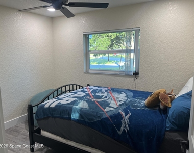 402 Amherst Avenue - Photo Thumbnail 18