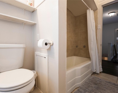 2509 Whitney Street - Photo Thumbnail 9