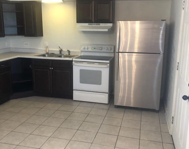 210 Pierce Avenue - Photo Thumbnail 2
