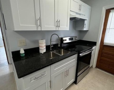 123 Pineda Street - Photo Thumbnail 4