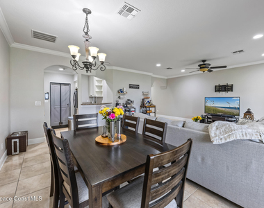 1795 Noel Place - Photo Thumbnail 5