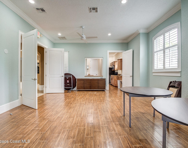 1795 Noel Place - Photo Thumbnail 41