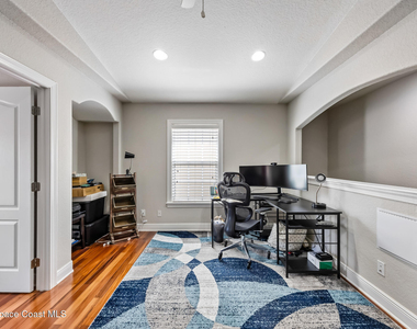1795 Noel Place - Photo Thumbnail 13