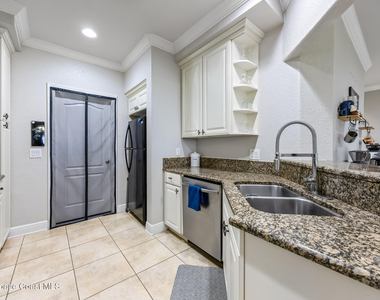 1795 Noel Place - Photo Thumbnail 6