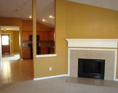 8406 Tararin Lane - Photo Thumbnail 6