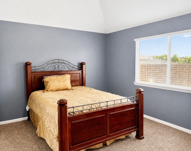 2403 Orchard Run - Photo Thumbnail 7