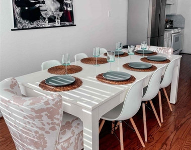 1308 Andrews Street - Photo Thumbnail 6