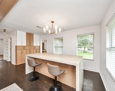1403 Munger Street - Photo Thumbnail 17