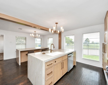 1403 Munger Street - Photo Thumbnail 20