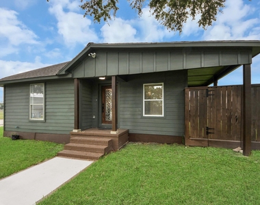 1403 Munger Street - Photo Thumbnail 7