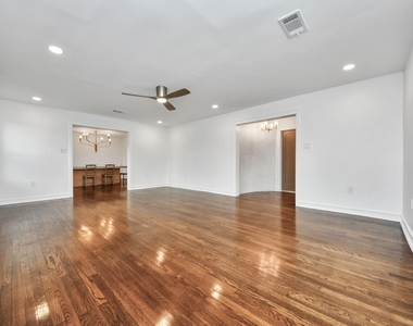 1403 Munger Street - Photo Thumbnail 10