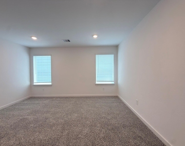 3563 Lovebird Lane - Photo Thumbnail 3
