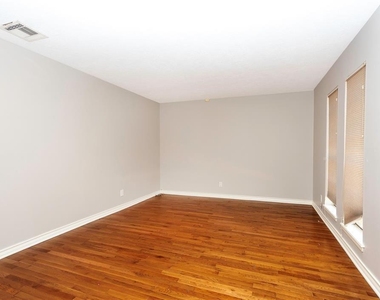 8323 Forest Ridge Road - Photo Thumbnail 5