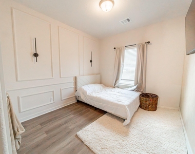 14815 Silent Gulf Avenue - Photo Thumbnail 11