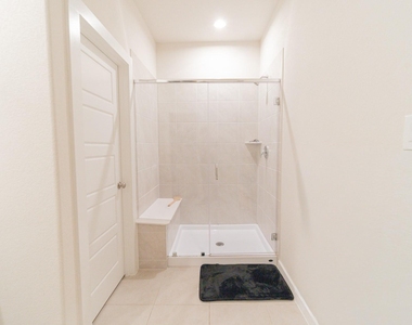 14815 Silent Gulf Avenue - Photo Thumbnail 13