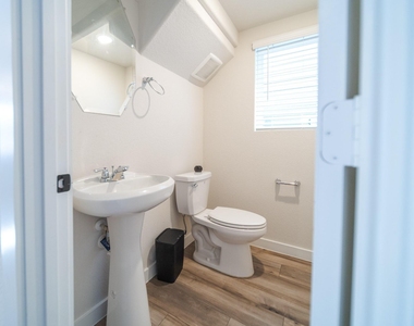 14815 Silent Gulf Avenue - Photo Thumbnail 7