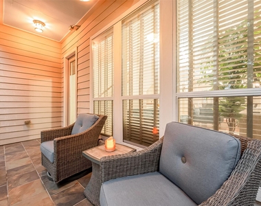 2350 Bastrop Street - Photo Thumbnail 16