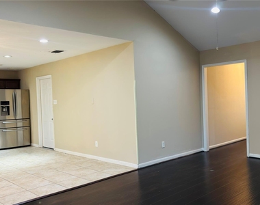 11407 Hazen Street - Photo Thumbnail 12