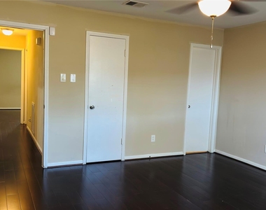 11407 Hazen Street - Photo Thumbnail 18