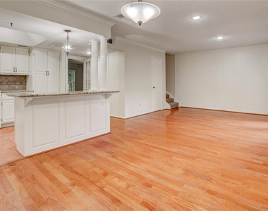 2253 Triway Lane - Photo Thumbnail 7