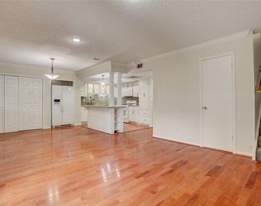2253 Triway Lane - Photo Thumbnail 8