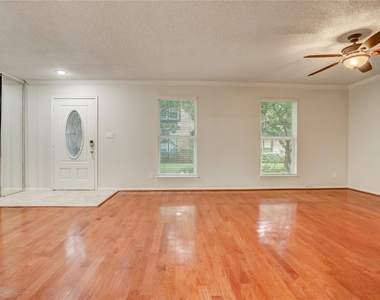 2253 Triway Lane - Photo Thumbnail 2