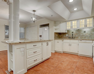 2253 Triway Lane - Photo Thumbnail 5