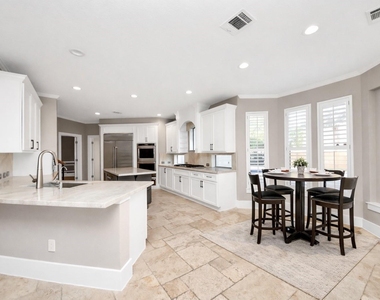 2211 Braer Ridge Drive - Photo Thumbnail 5