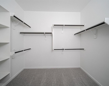 2515 Olivine Stone Drive - Photo Thumbnail 15